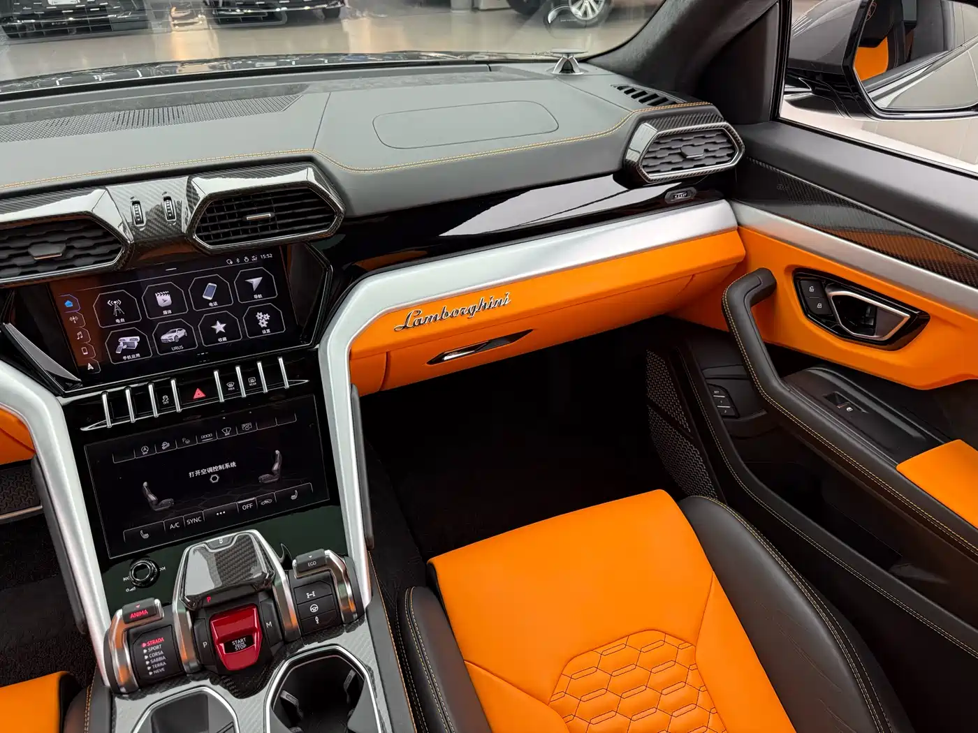 Lamborghini Urus 2021 4.0T V8 фото 10