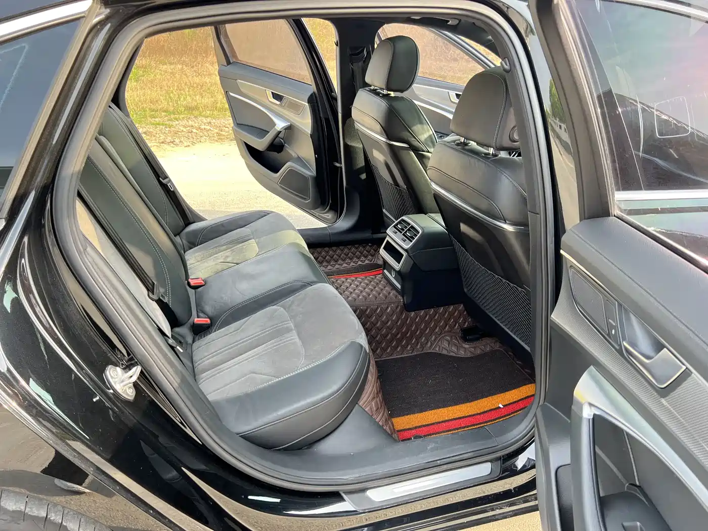 Audi A6L 2021 40 TFSI Luxury Sport фото 16