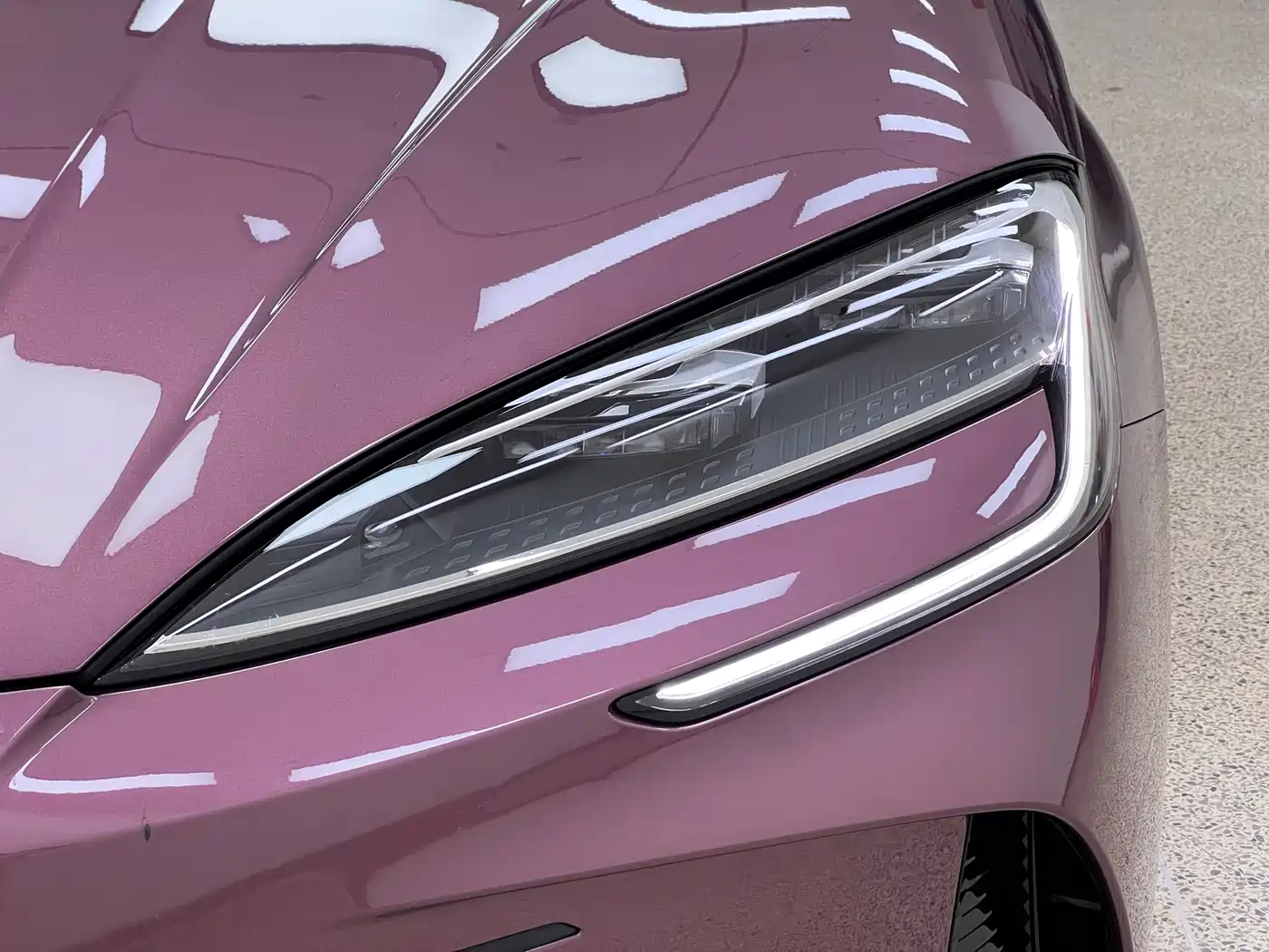 BYD Seal 2023 DM-i 1.5L 121km Premium фото 8