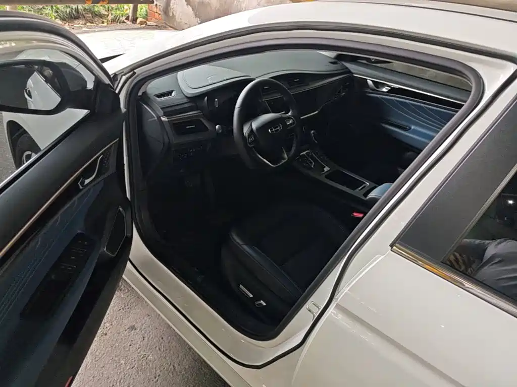Geely Emgrand GL 2021 2021 UP 1.4T CVT Flagship