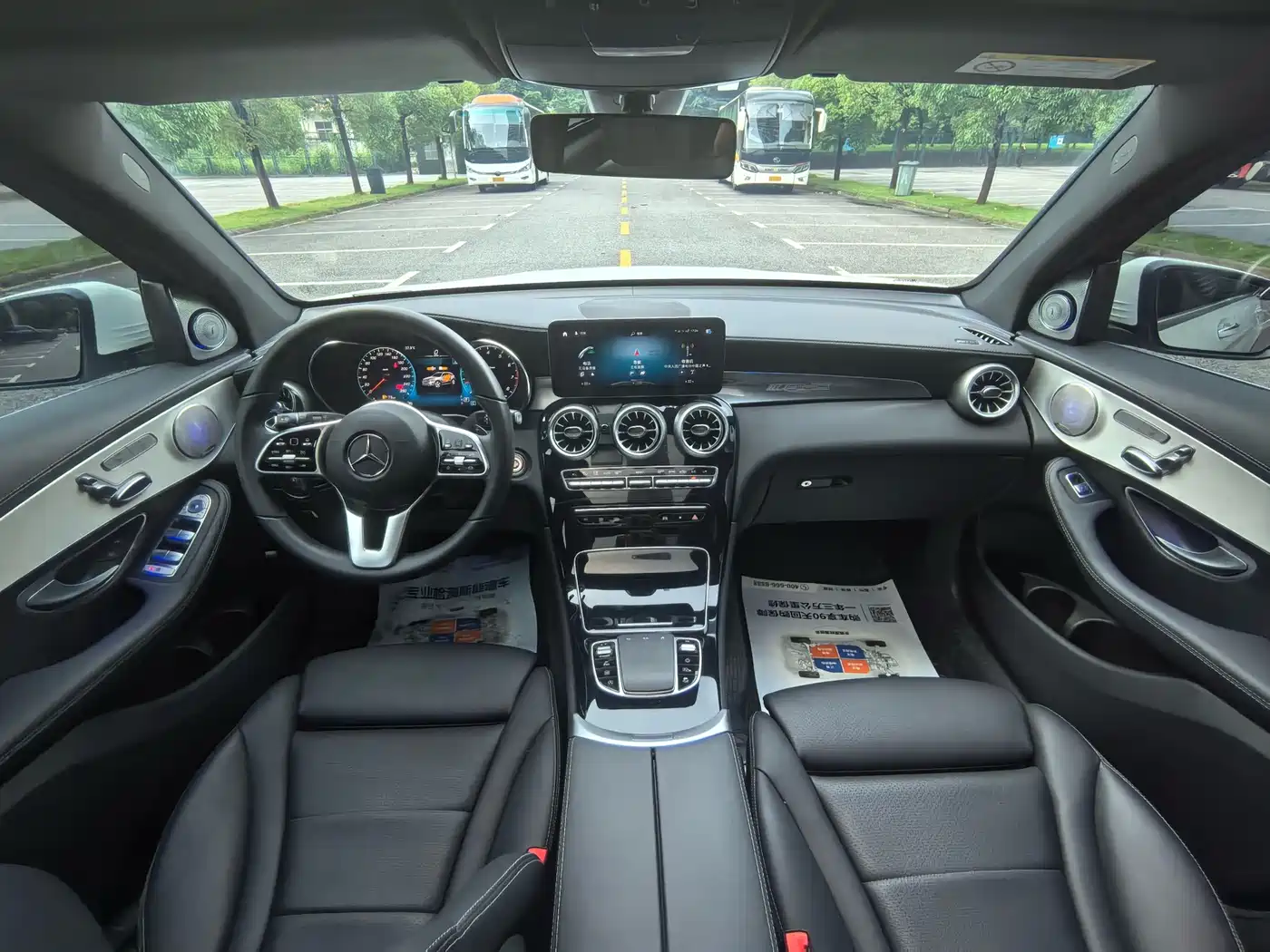 صورة 13 - Mercedes-Benz GLC