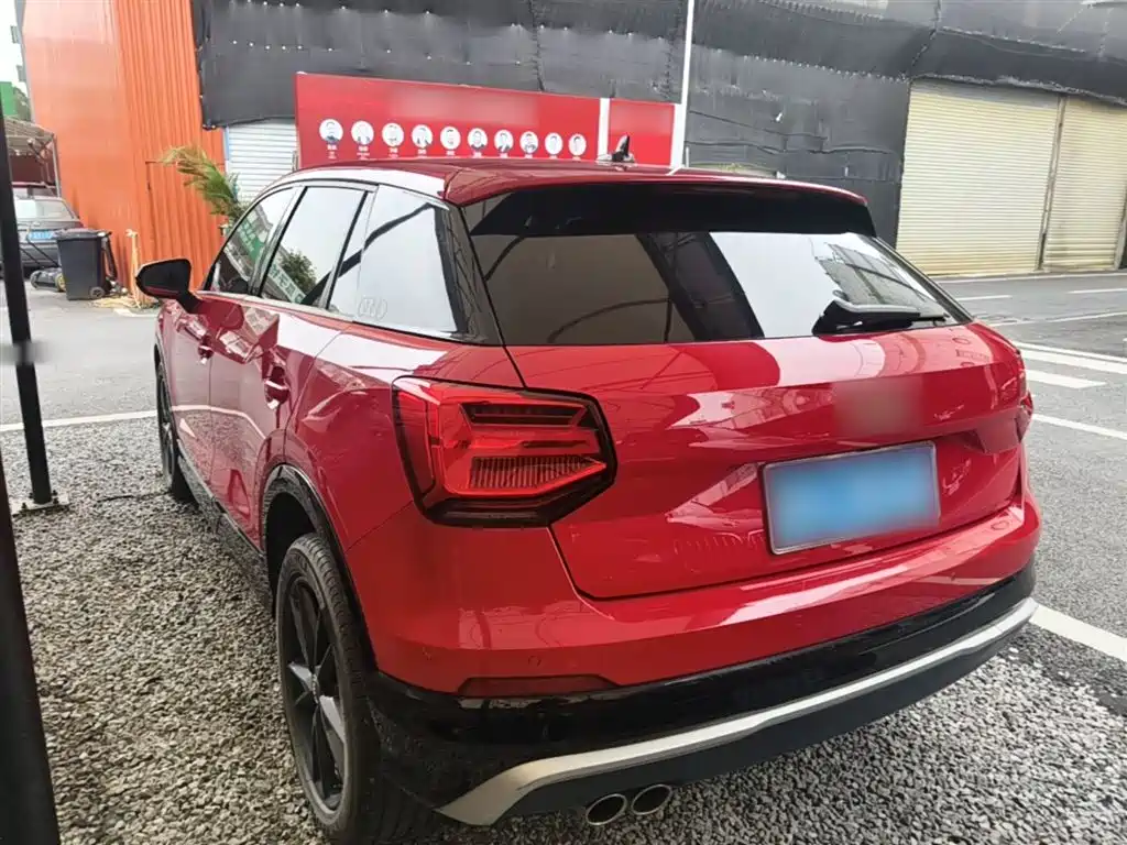 Audi Q2L 2018 35 TFSI Launch Exclusive Edition China VI фото 4