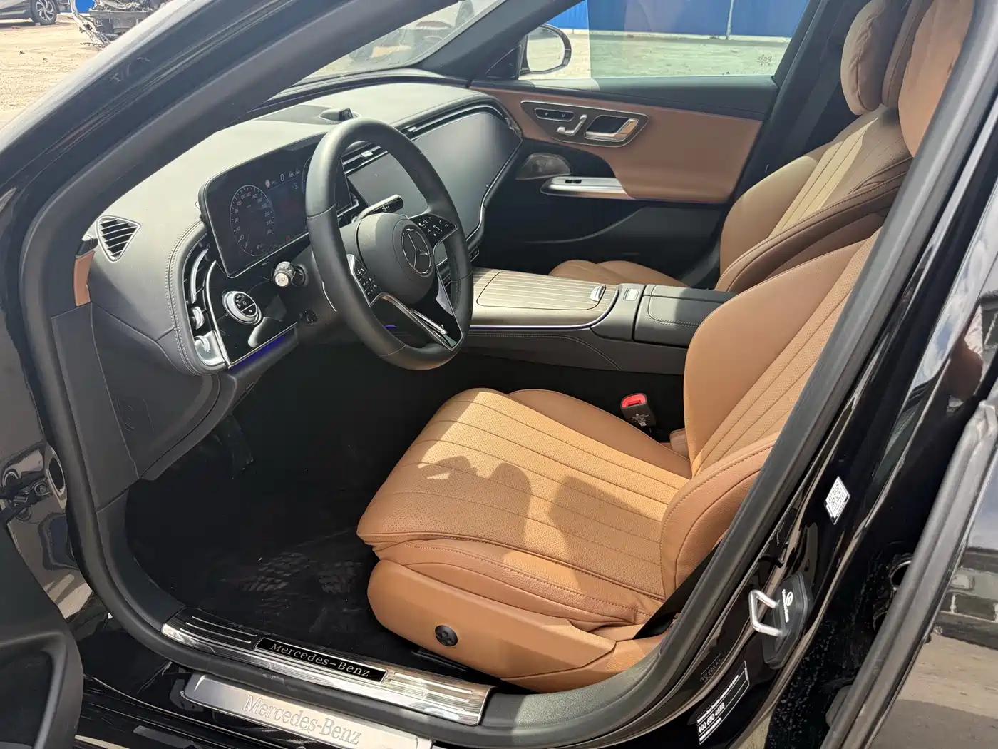 Mercedes-Benz E-Class 2024 Model E 300 L Luxury фото 5