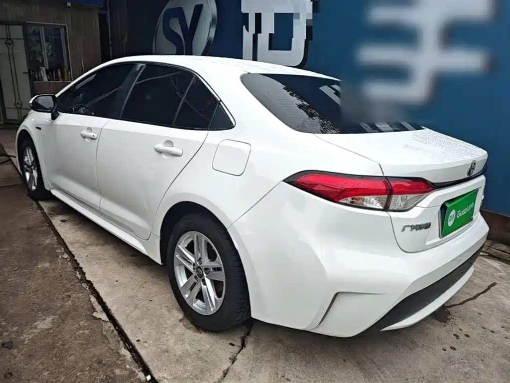 Toyota Levin 2022 Dual Engine 1.8H E-CVT Leading Edition фото 5