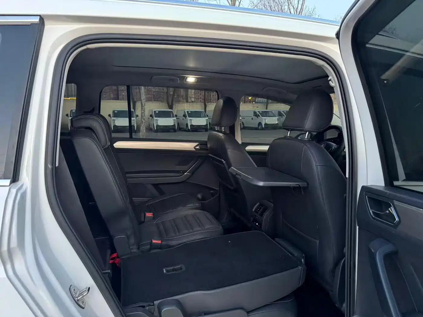 Volkswagen Touran 2018 Touran L 280TSI DSG Elegance 7-seater фото 16