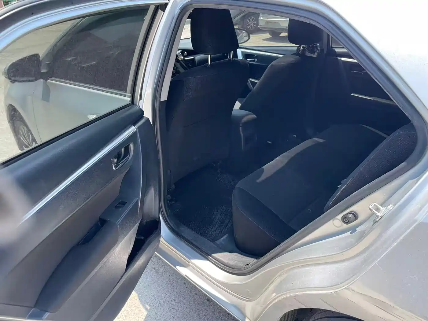 Toyota Corolla 2017 Facelift 1.2T S-CVT GL-i фото 6