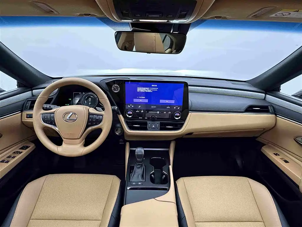 Lexus ES 2025 2025 300h Ultimate Edition
