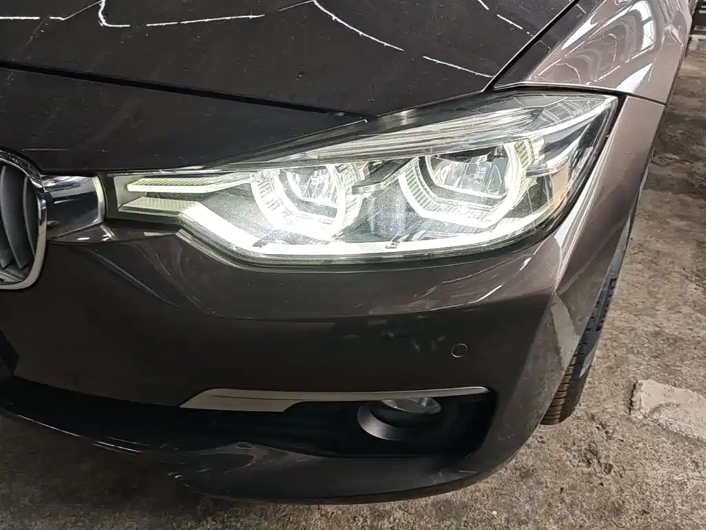 BMW 3 Series 2018 320Li Fashion Style фото 24