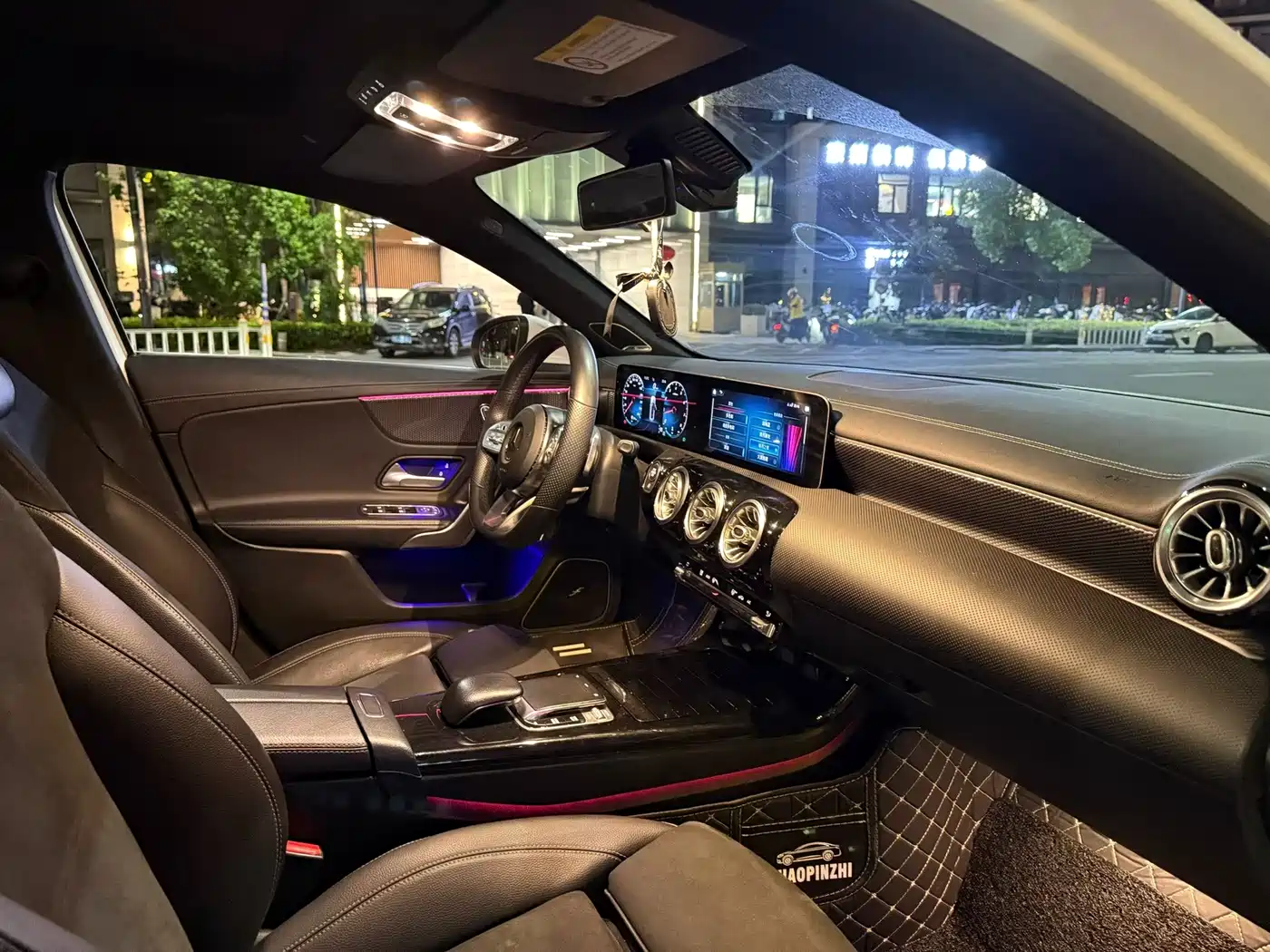 Mercedes-Benz A-Class 2020 A 200 L Sport Sedan фото 8