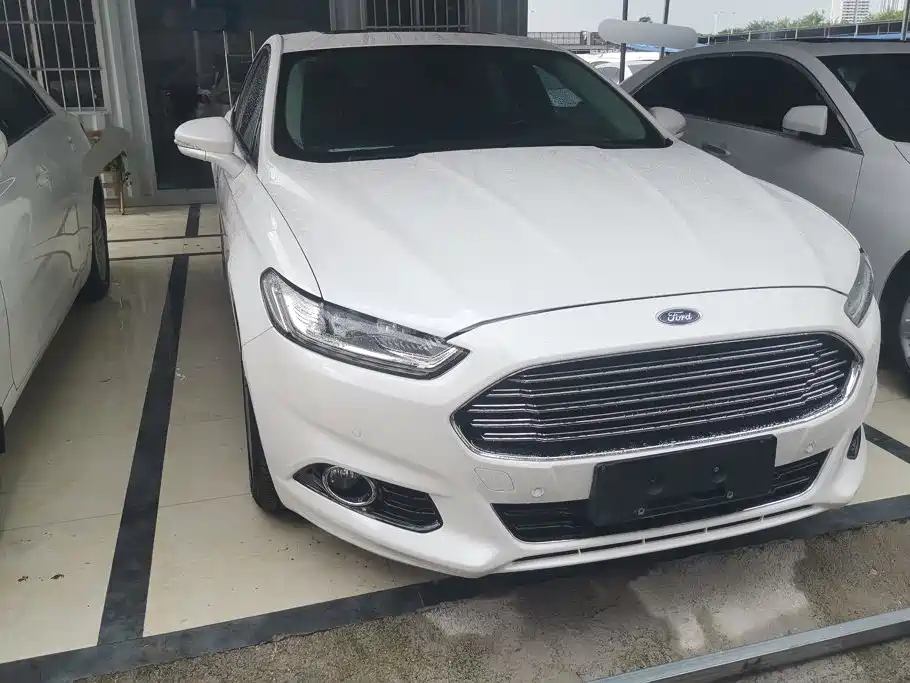 Ford Mondeo 2014 2013 2.0L GTDi240 Ultimate