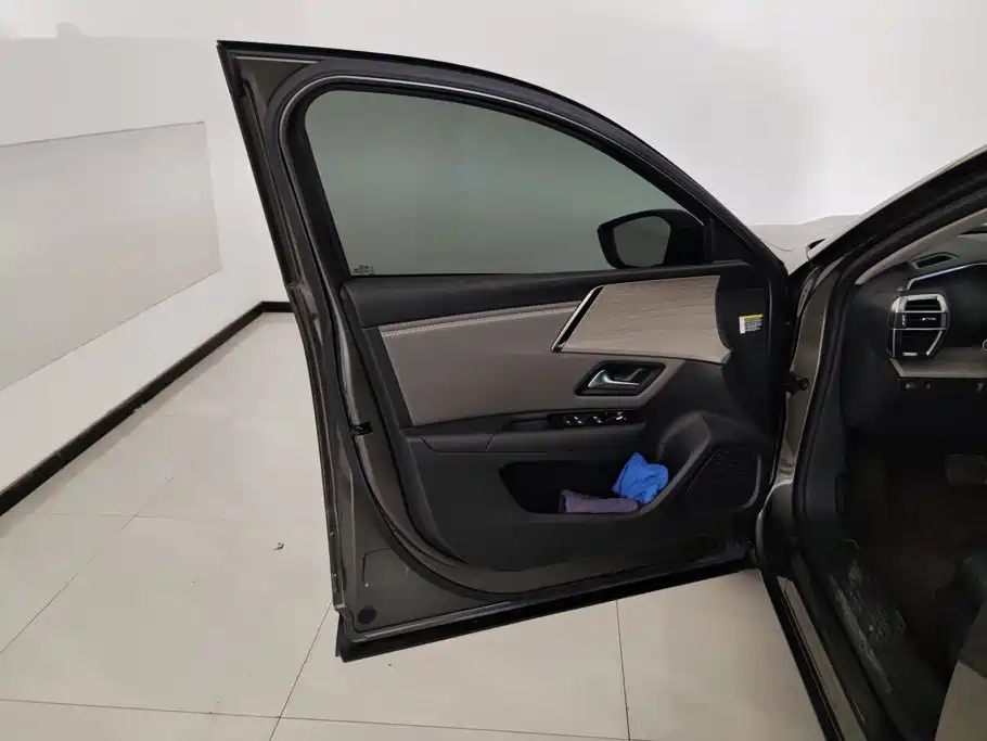 Photo 7 - Citroën Versailles C5 X