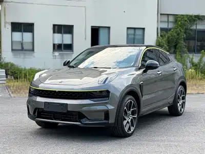 Lynk & Co 05
