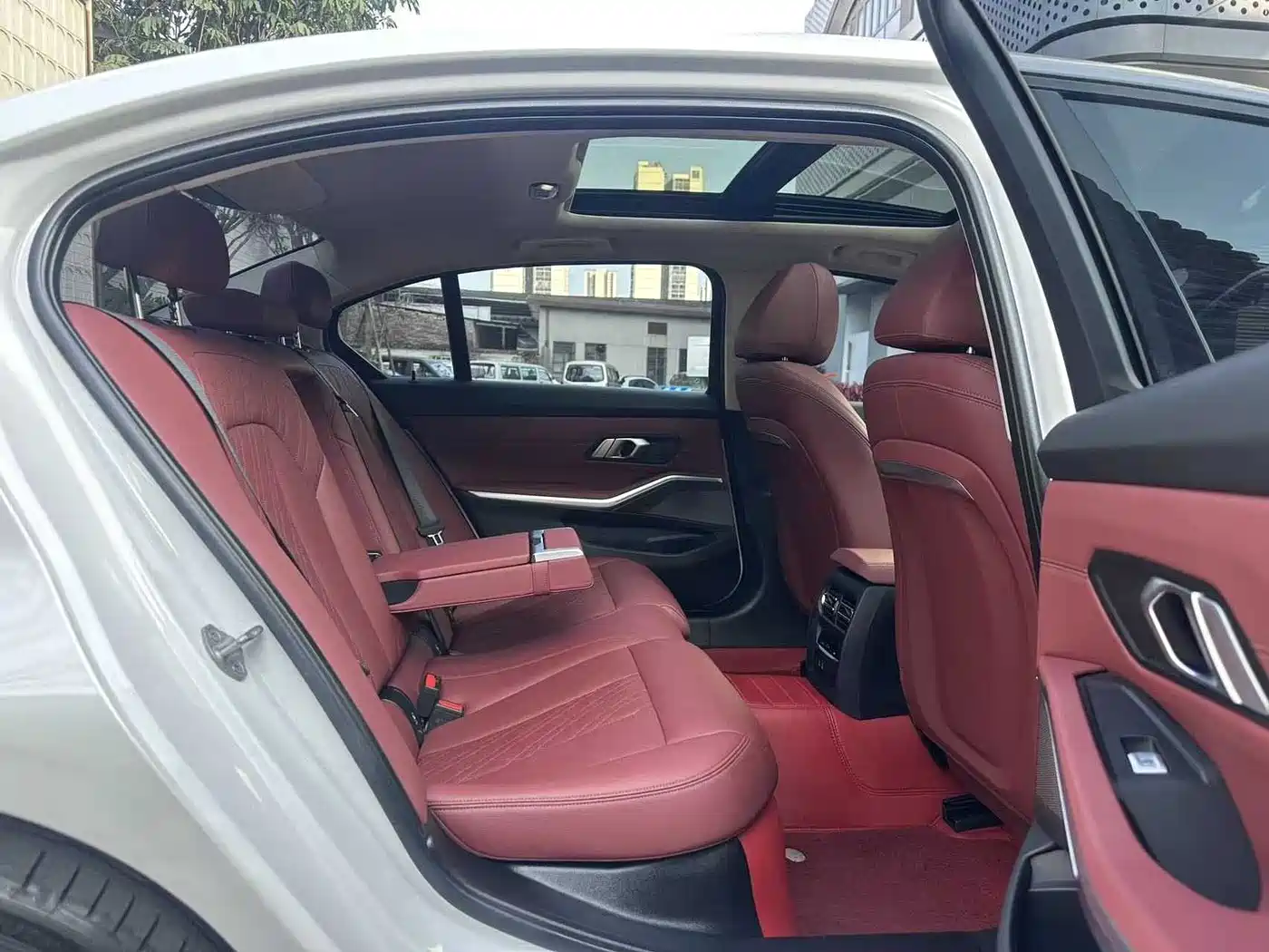 BMW 3 Series 2023 325Li M Sport Package фото 15