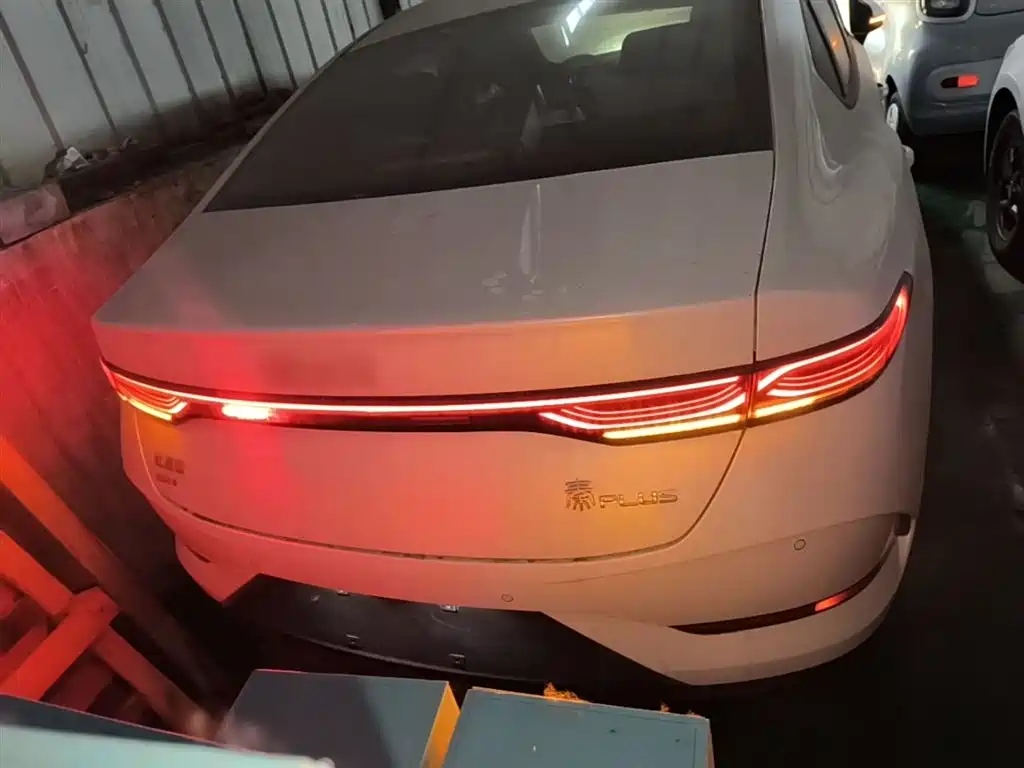 BYD Qin PLUS 2026 DM-i Smart Edition 128KM Progressive фото 6