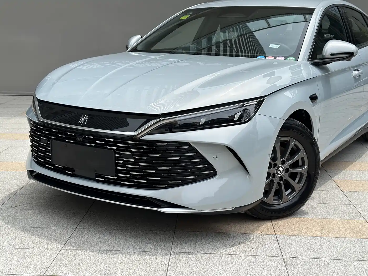 BYD Qin L 2025 DM-i Smart Drive Edition 80KM Leading фото 15