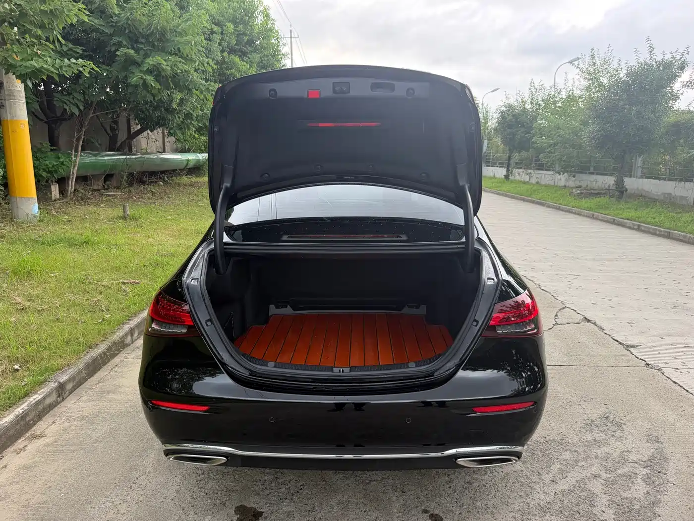 Mercedes-Benz E-Class, миниатюра 20