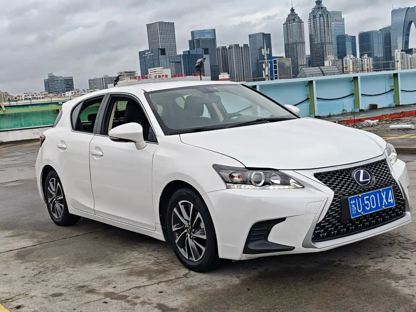 Lexus CT 2017 CT200h Elite Edition Monochrome China V фото 3