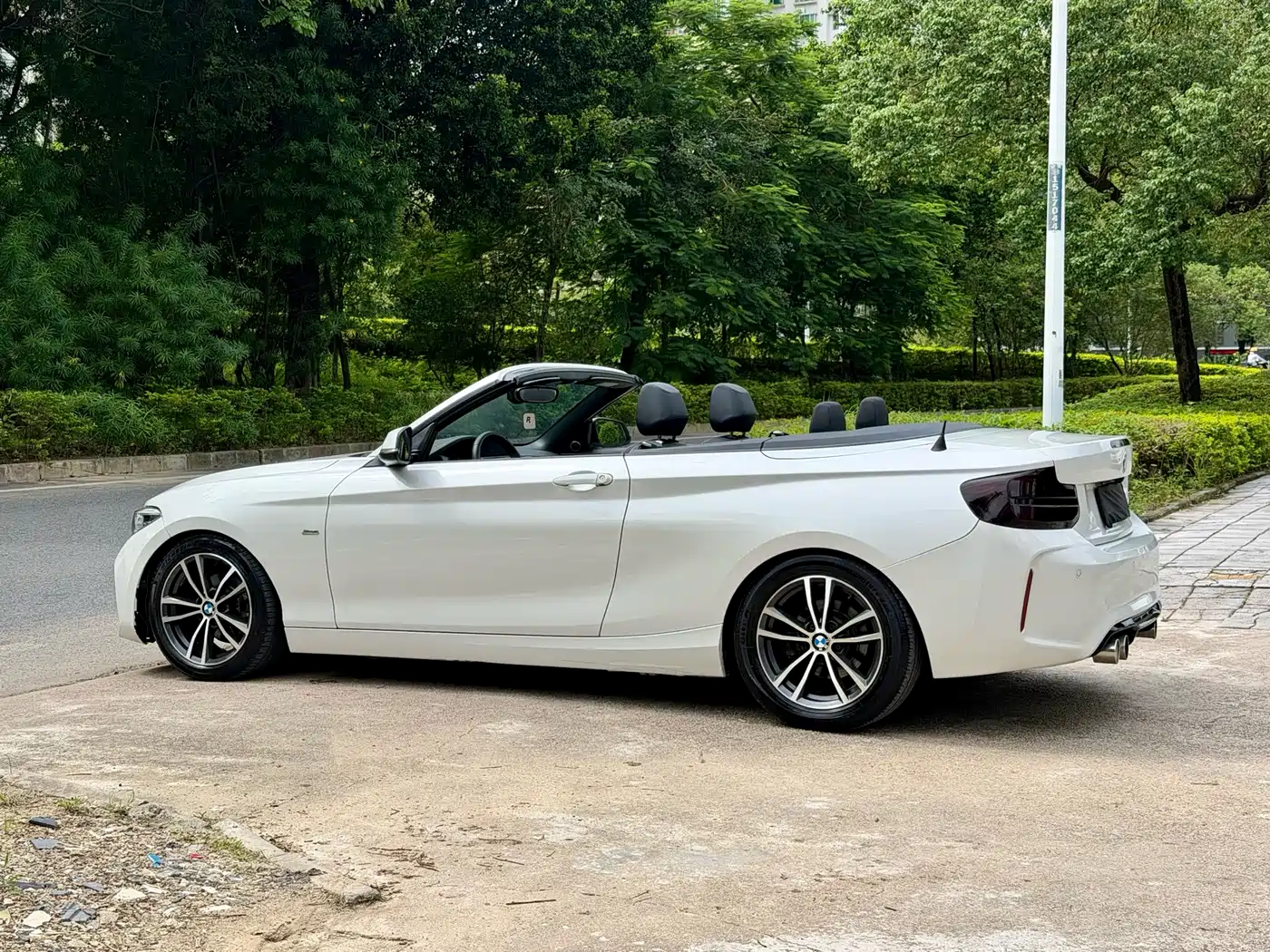 BMW 2 Series (Import) 2018 220i Convertible Coupe Sport Design Package фото 9