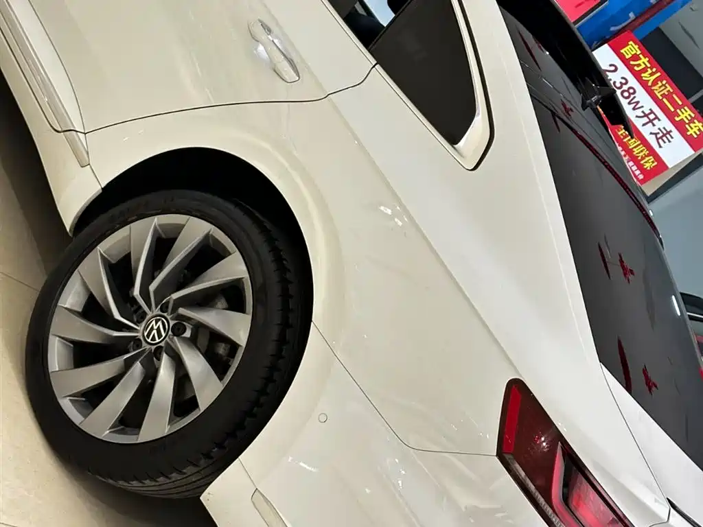 Volkswagen FAW-Volkswagen CC 2021 380TSI Eye-catching Edition фото 24