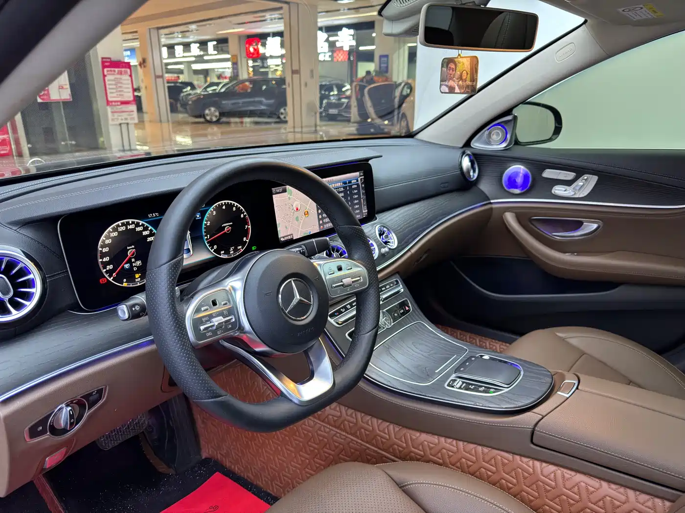 Mercedes-Benz E-Class 2020 E 300 L Fashion фото 5