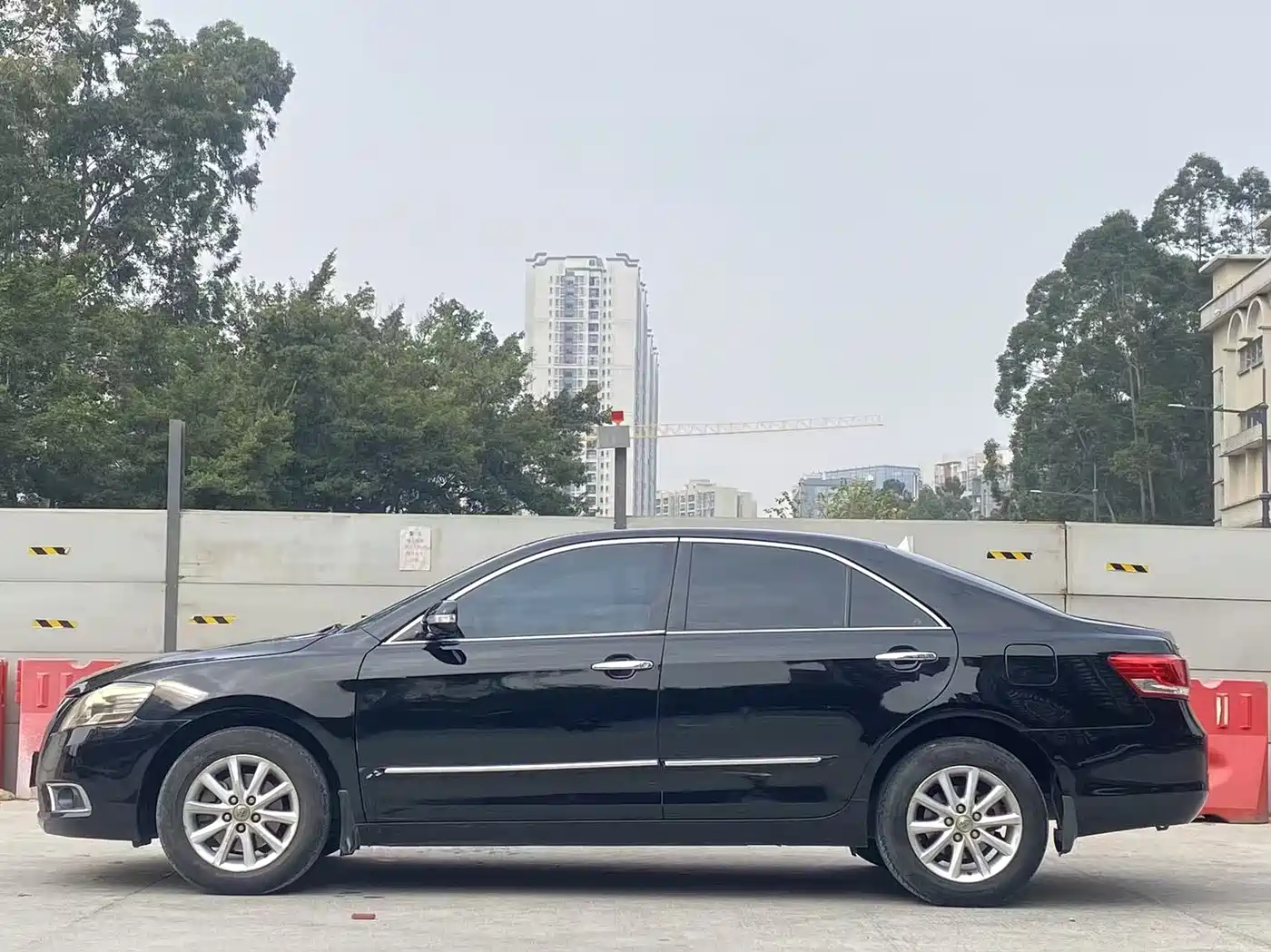 Toyota Camry 2013 200E Classic Elite Edition фото 7