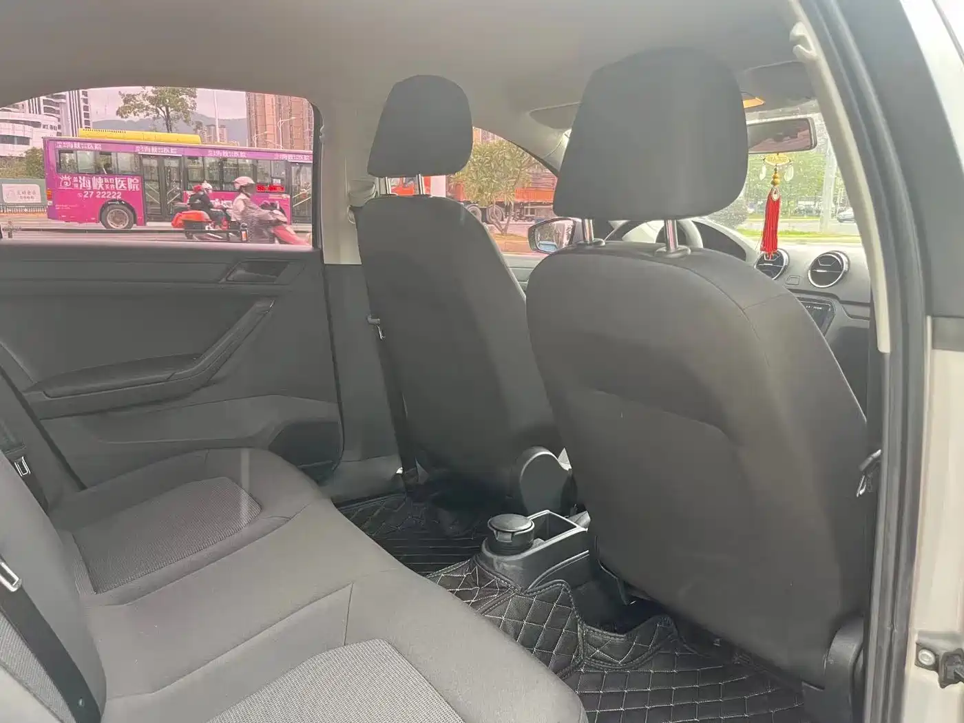 Volkswagen Jetta 2017 1.5L Automatic Fashion фото 8