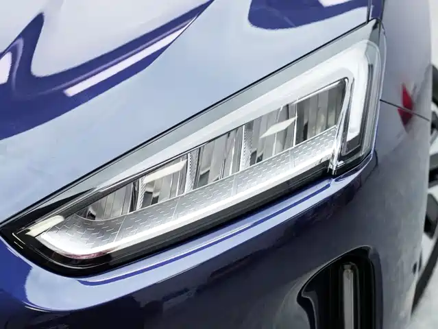AITO Wenjie AITO M5 2022 Extended Range AWD Ultimate Edition — фото 2