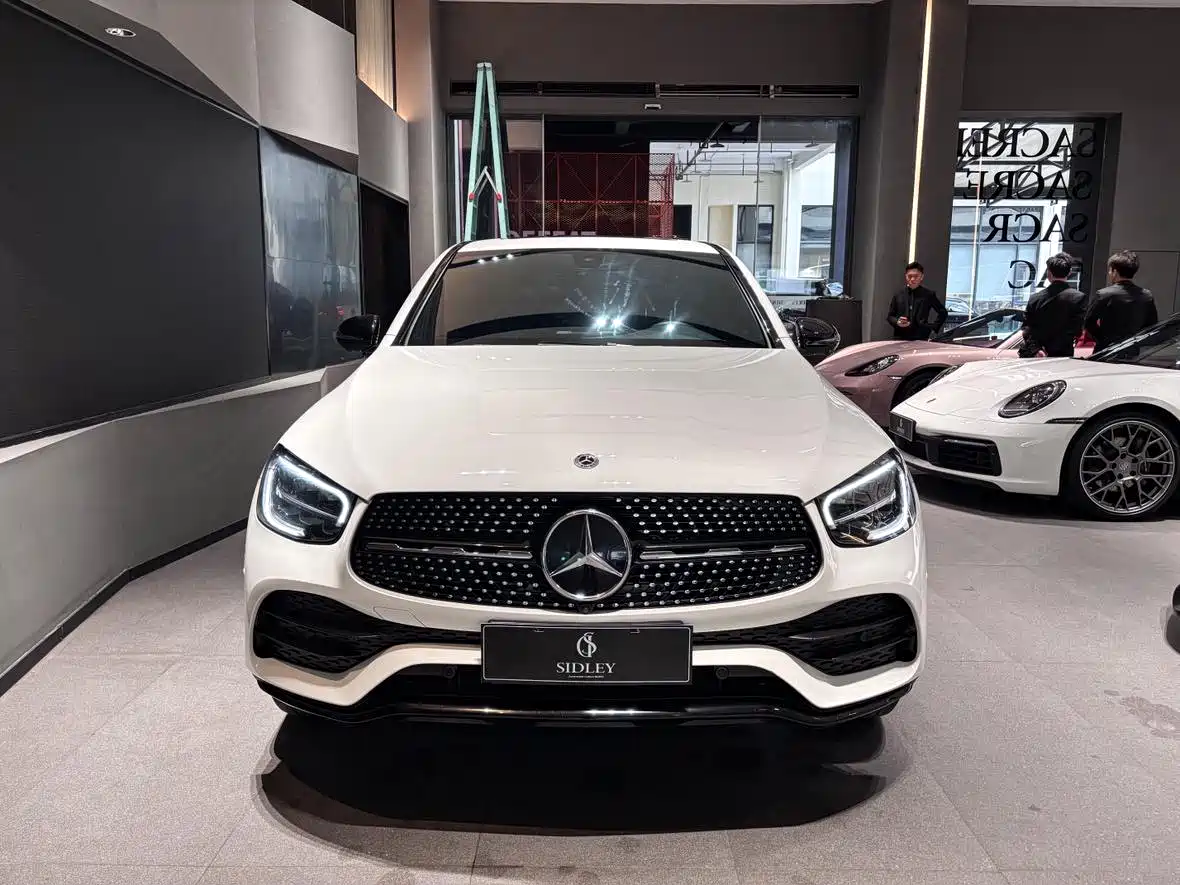 Mercedes-Benz GLC Coupe 2021 GLC 260 4MATIC Coupe SUV фото 2
