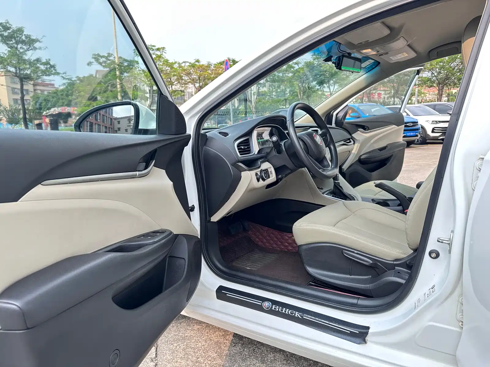 Фото 18 - Buick Excelle