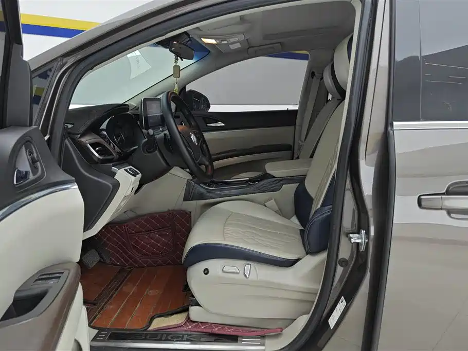 Buick GL8 2021 Land Business Class 652T Comfort фото 9