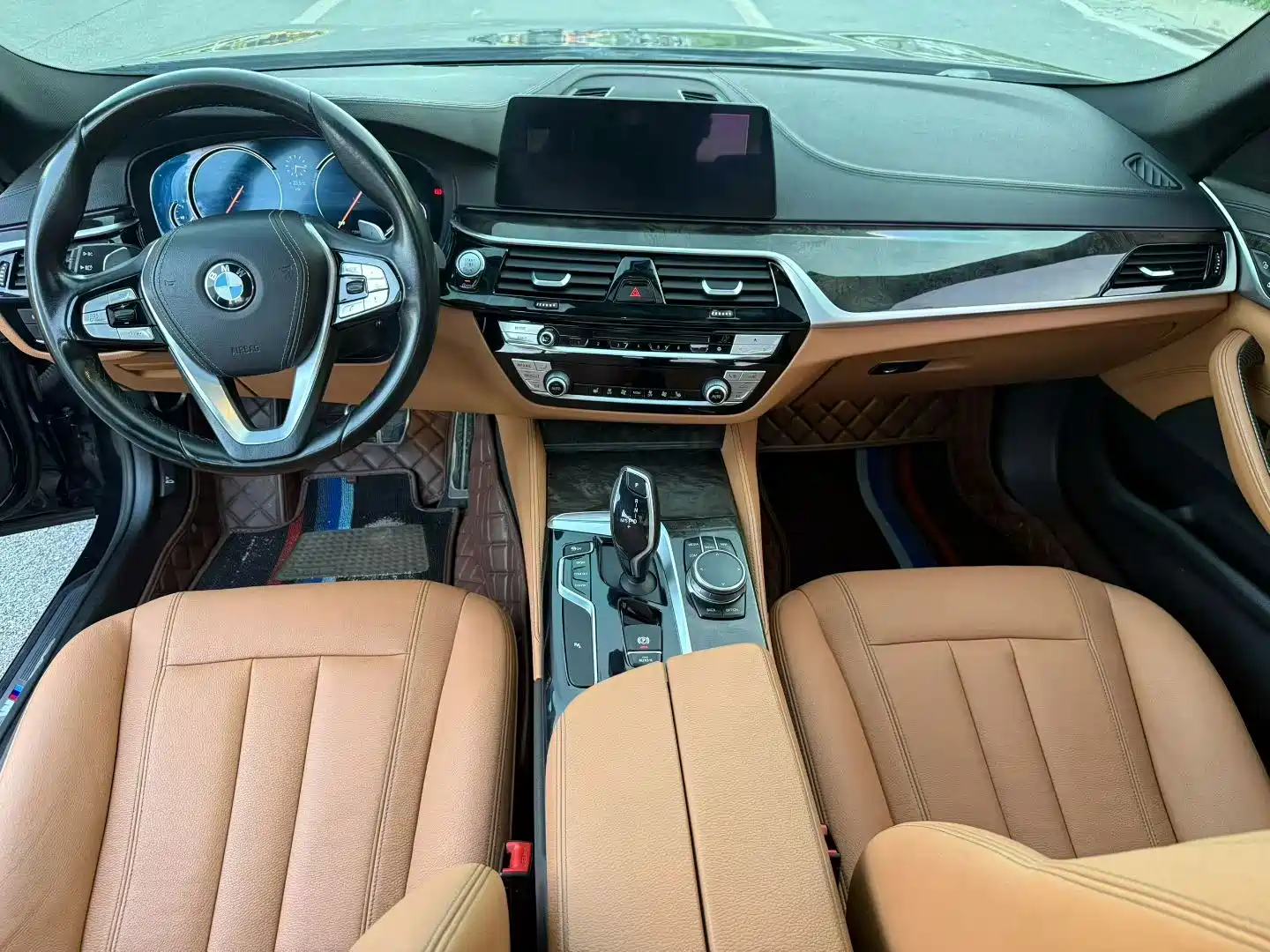 صورة 5 - BMW 5 Series