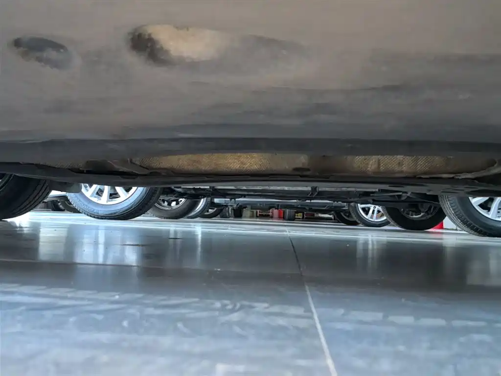 Volkswagen Passat 2016 330TSI DSG Executive Edition фото 22