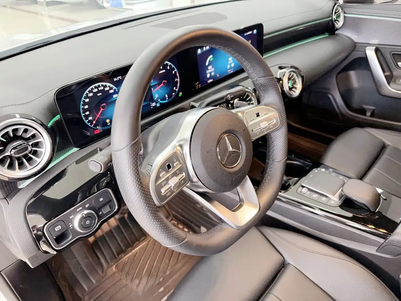 Mercedes-Benz A-Class 2022 A 200 L Sport Sedan Style фото 7
