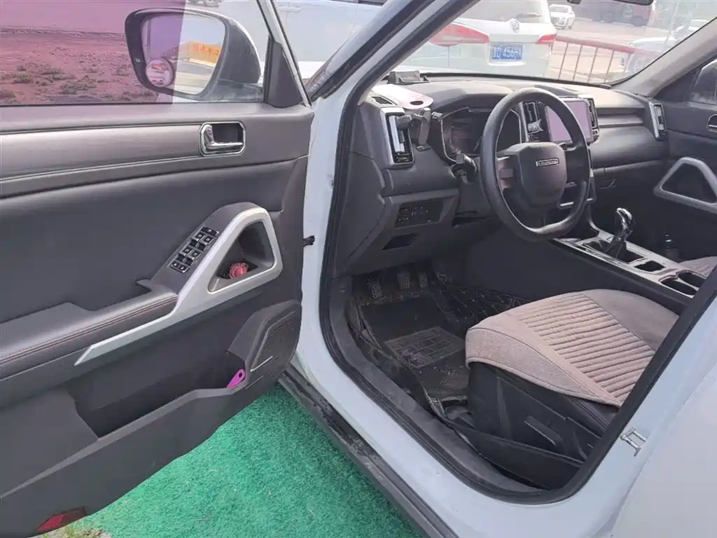 BAIC Changhe Q7 2019 2018 1.5T Manual Base