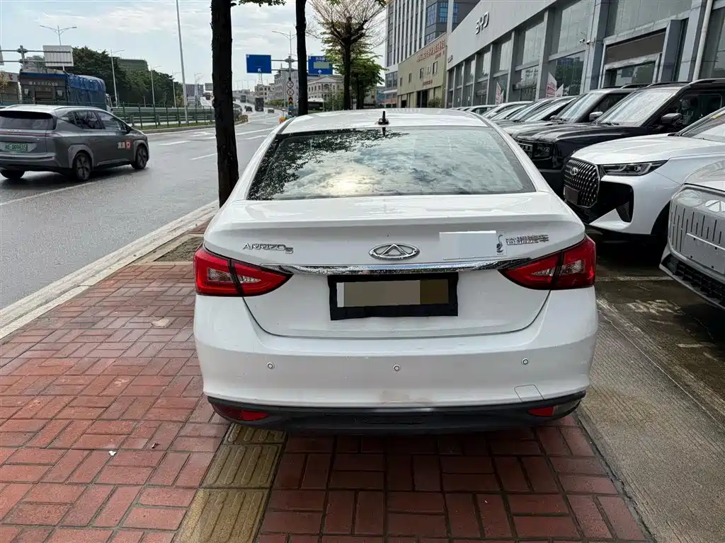 CHERY ARRIZO 5