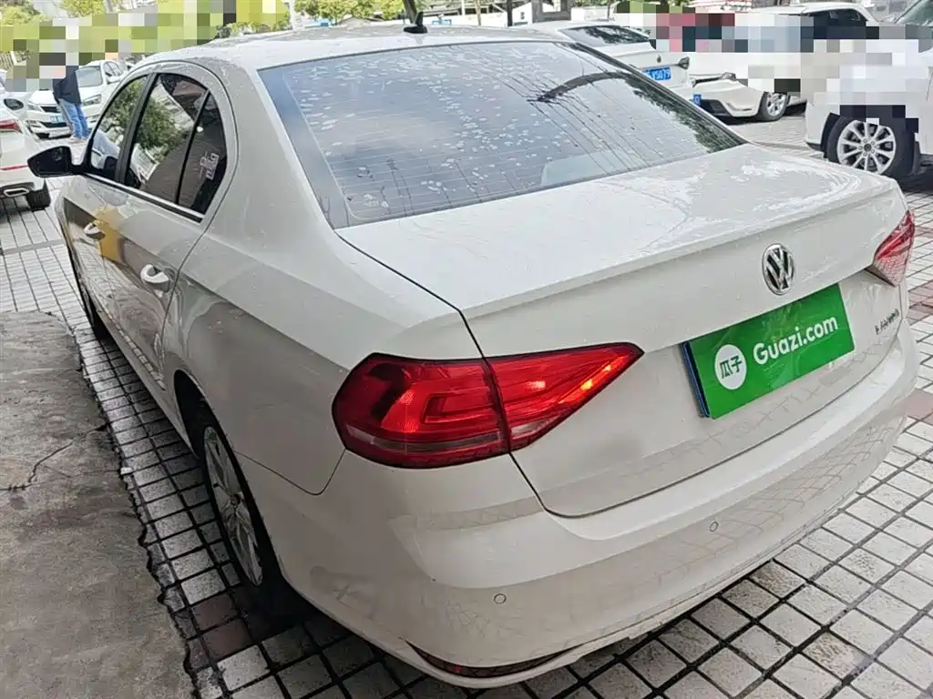 Volkswagen Lavida 2017 1.6L Automatic Trend Edition фото 5