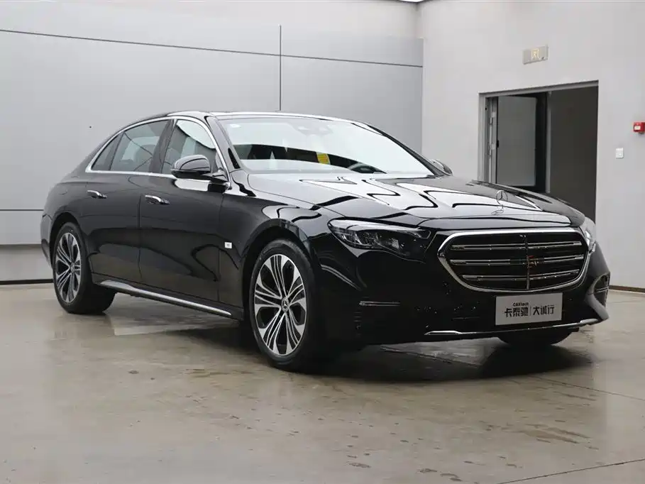 Mercedes-Benz E-Class 2026 E 300 L Luxury фото 27