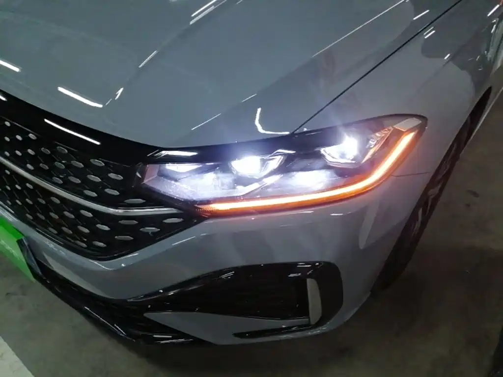 Volkswagen Lavida 2023 300TSI DSG Starlight Full Comfort Edition фото 24