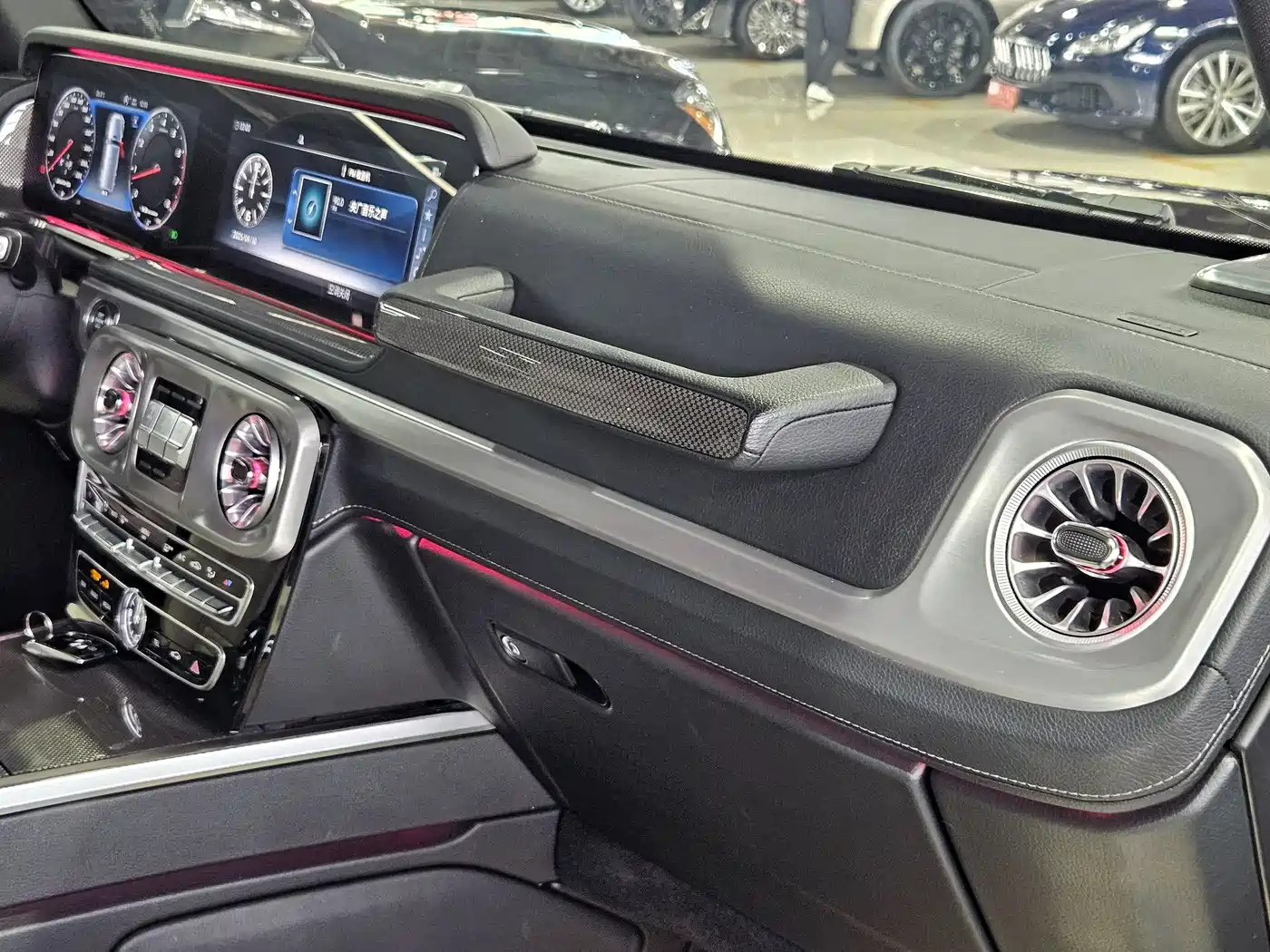 Mercedes-Benz G-Class 2019 G 500 фото 26