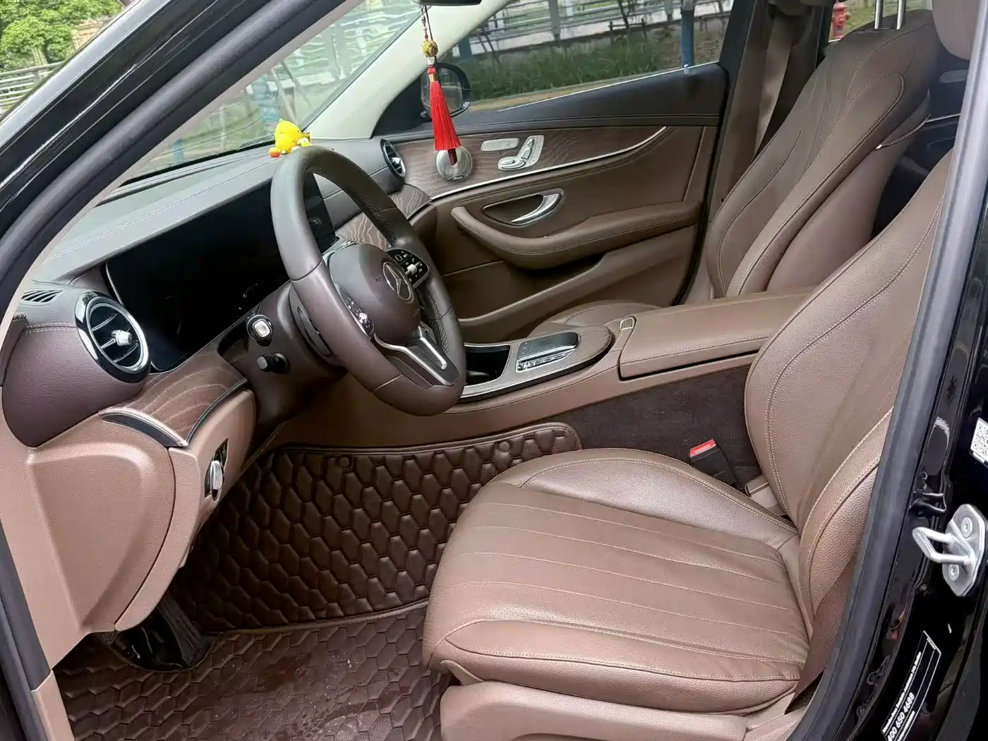 Mercedes-Benz E-Class 2021 E 300 L Sport Fashion фото 7