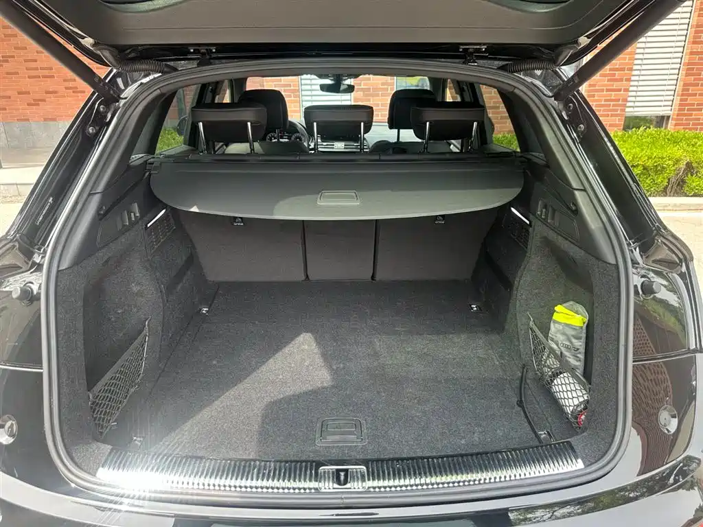 Audi Q5L 2024 Model 40 TFSI Luxury Dynamic фото 21