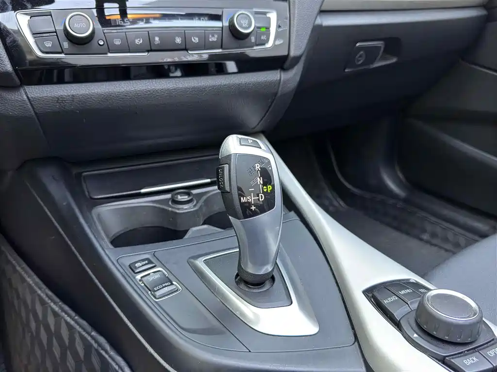 BMW 2 Series (Import) 2015 218i Convertible Coupe фото 13