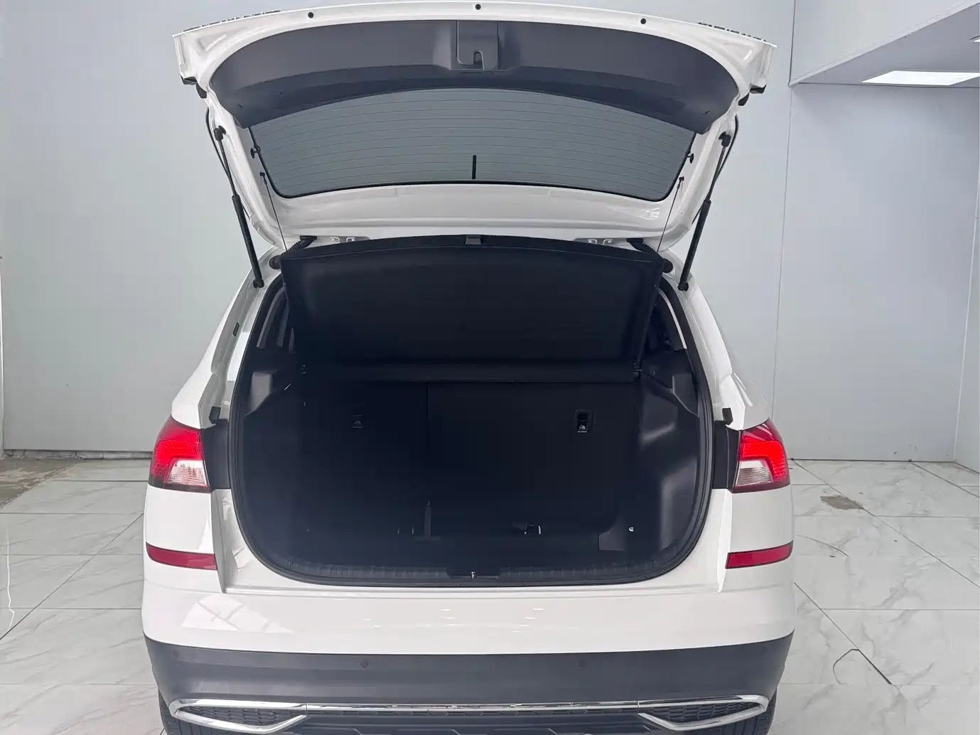 Škoda Kamiq 2023 Facelift 1.5L Auto Comfort Edition фото 15