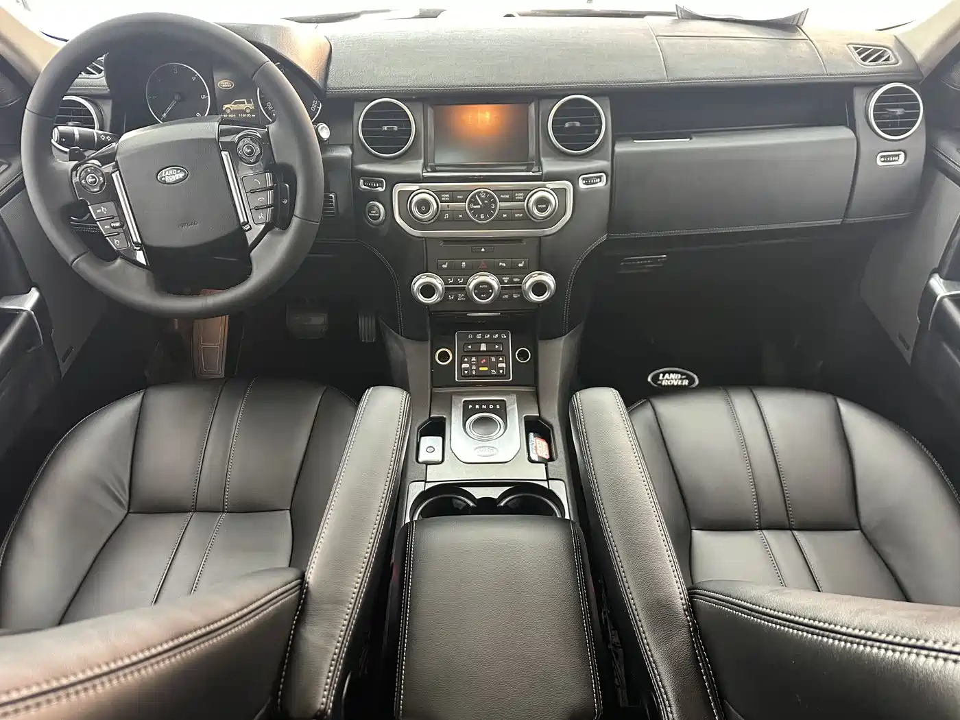 Land Rover Discovery 2013 3.0 SDV6 HSE Diesel фото 7