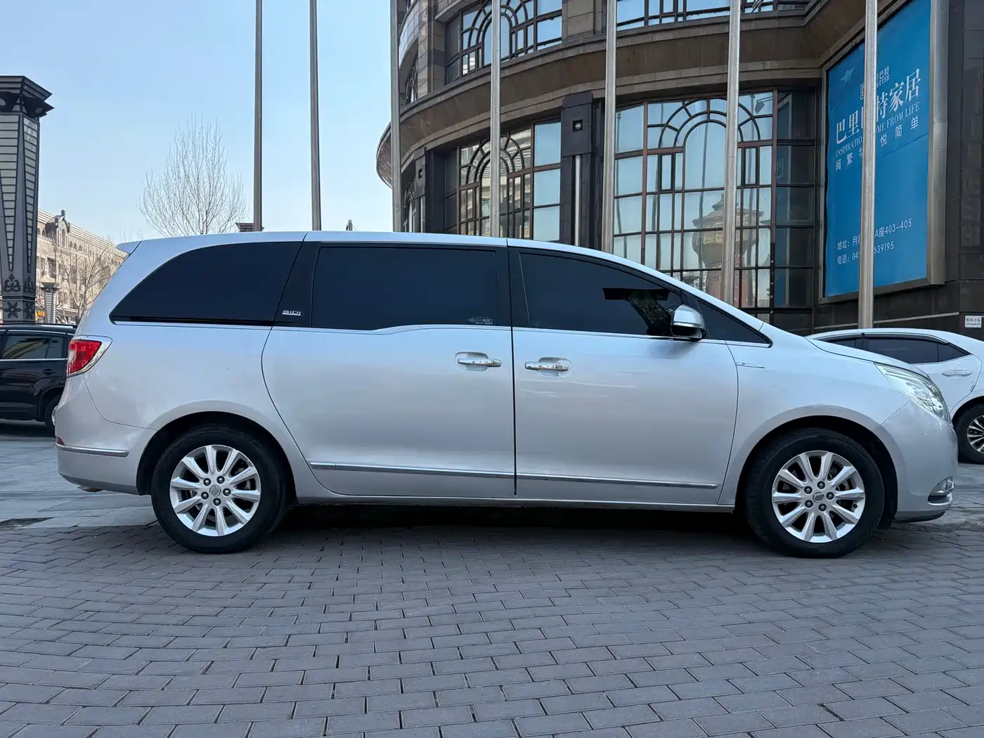 Buick GL8 2013 3.0L XT Luxury Business Flagship Edition фото 4