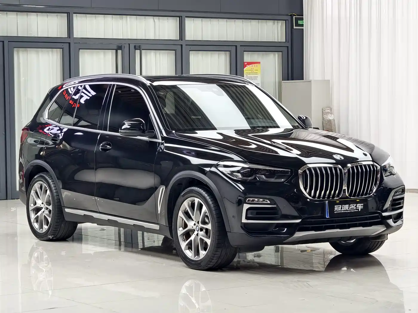 BMW X5 (Import) 2020 xDrive30i M Sport Package фото 3