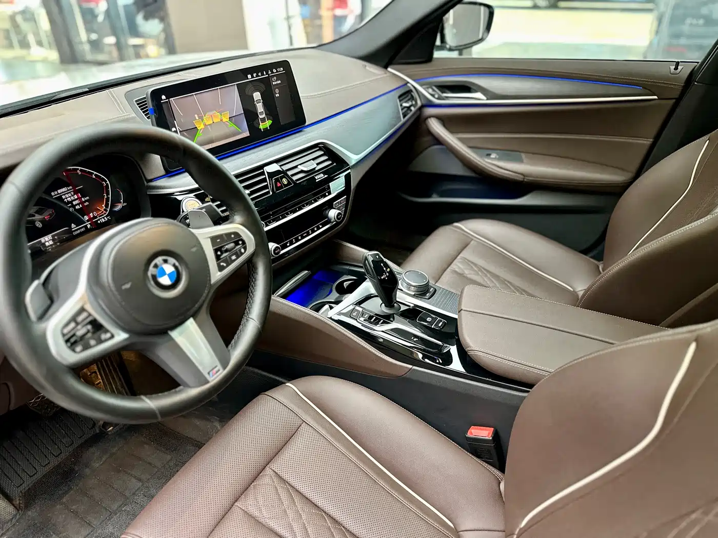 BMW 5 Series 2022 Model Second Facelift 530Li Leading M Sport Package фото 5