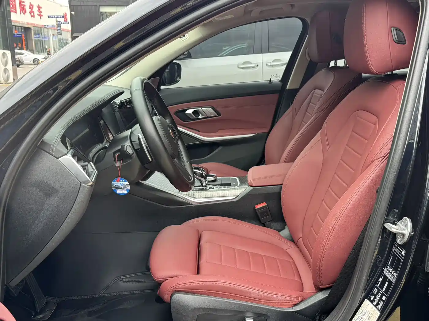 BMW 3 Series 2021 330Li xDrive M Sport Night Edition фото 7