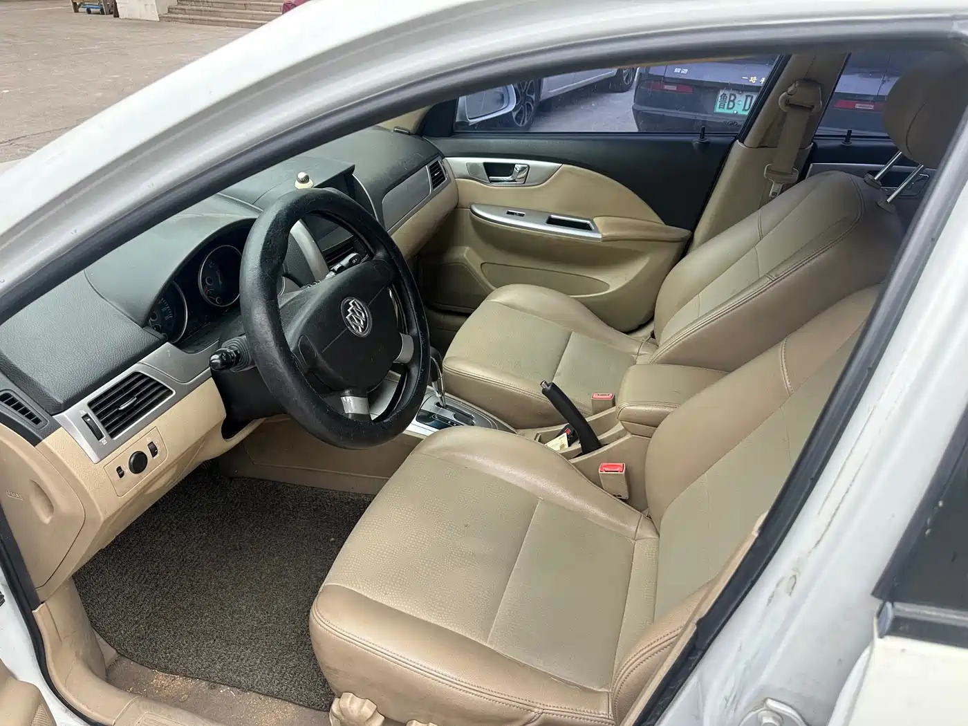 Buick Excelle 2013 1.5L Automatic Classic фото 9
