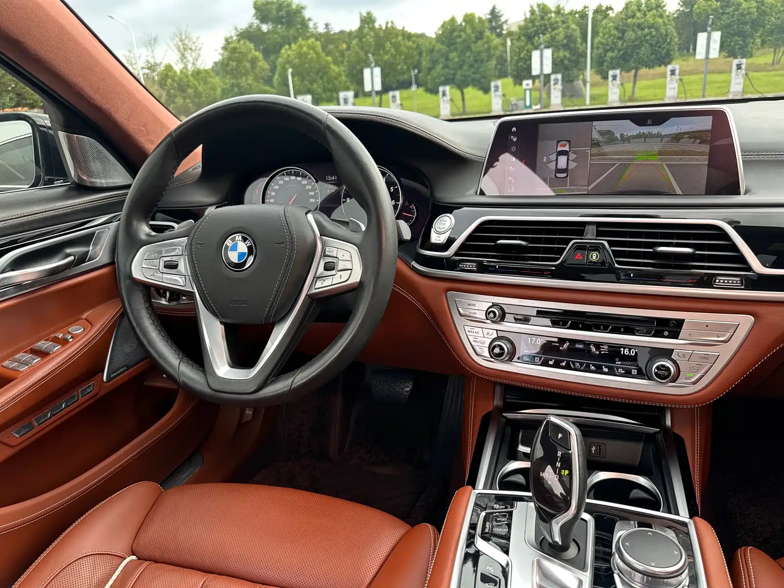 Фото 39 - BMW 7 Series